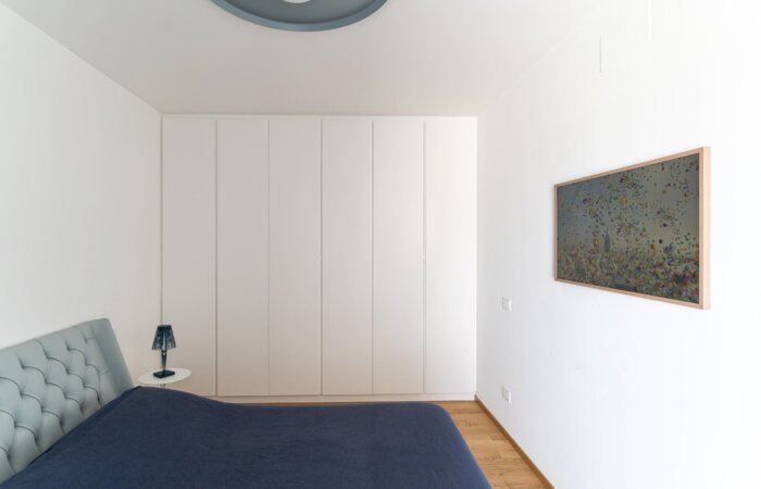 guardaroba a filo muro camera da letto su misura - Coletta Ebanisteria Bari