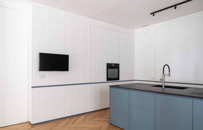 boiserie trend cucine 2026 Arredo su misura in legno massello - Coletta Ebanisteria Bari